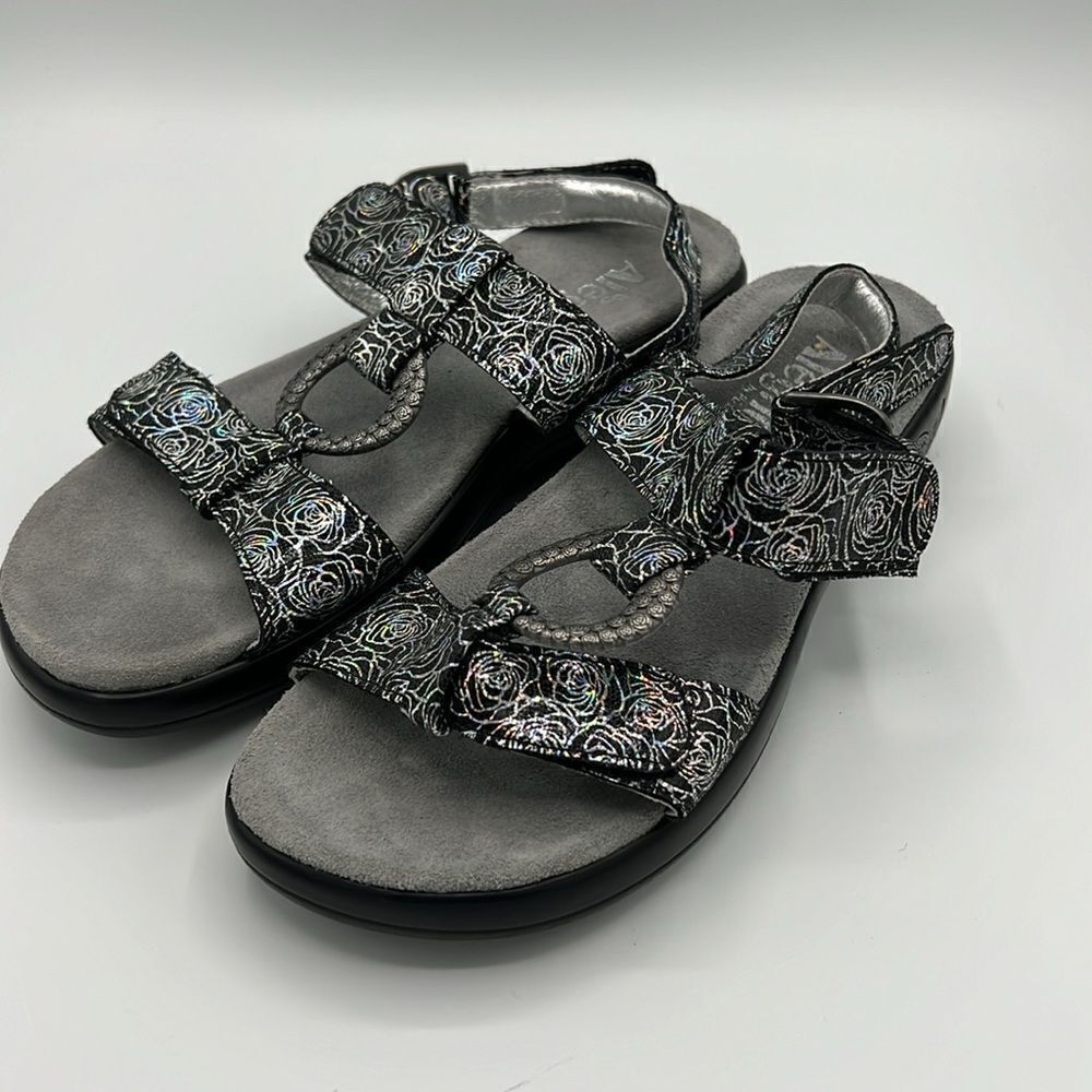 Alegria by PG Lite Steel Rosette Julie Leather Sandal Size 8 - 8.5 B17A‎ - Picture 3 of 9